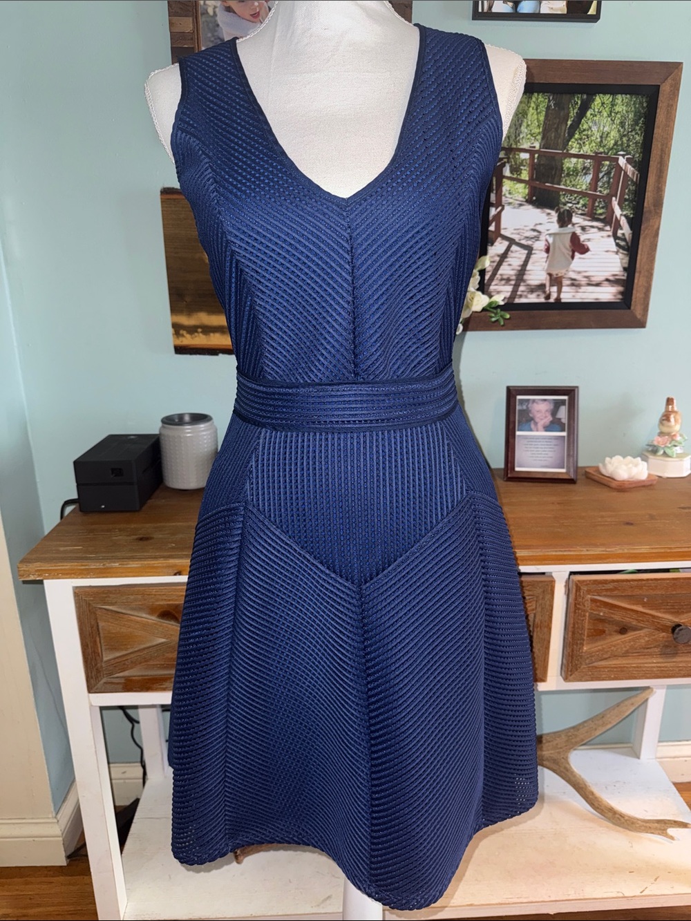 Reiss Navy Textured V-Neck Sleeveless Dress 4